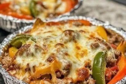 Thumbnail for Cheesy Ground Beef and Bell Pepper Casserole